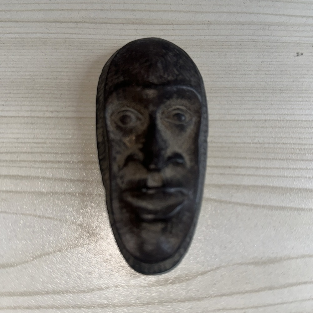 PENDANT - Picture 2 of 5
